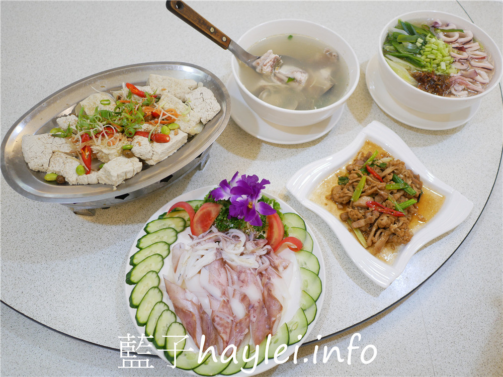 台南東區/菊島海鱻屋-澎湖新鮮海味空運直送來台,道地鮮活好滋味,吸引眾多食客紛紛來訪~今天吃什麼/台南美食/台南海產店/海鮮熱炒餐廳/合菜餐廳/澎湖生鮮美食/澎湖花菜干/鮮魚湯/清蒸臭豆腐/澎湖透抽米粉湯/冰卷/藍子愛美食 未分類