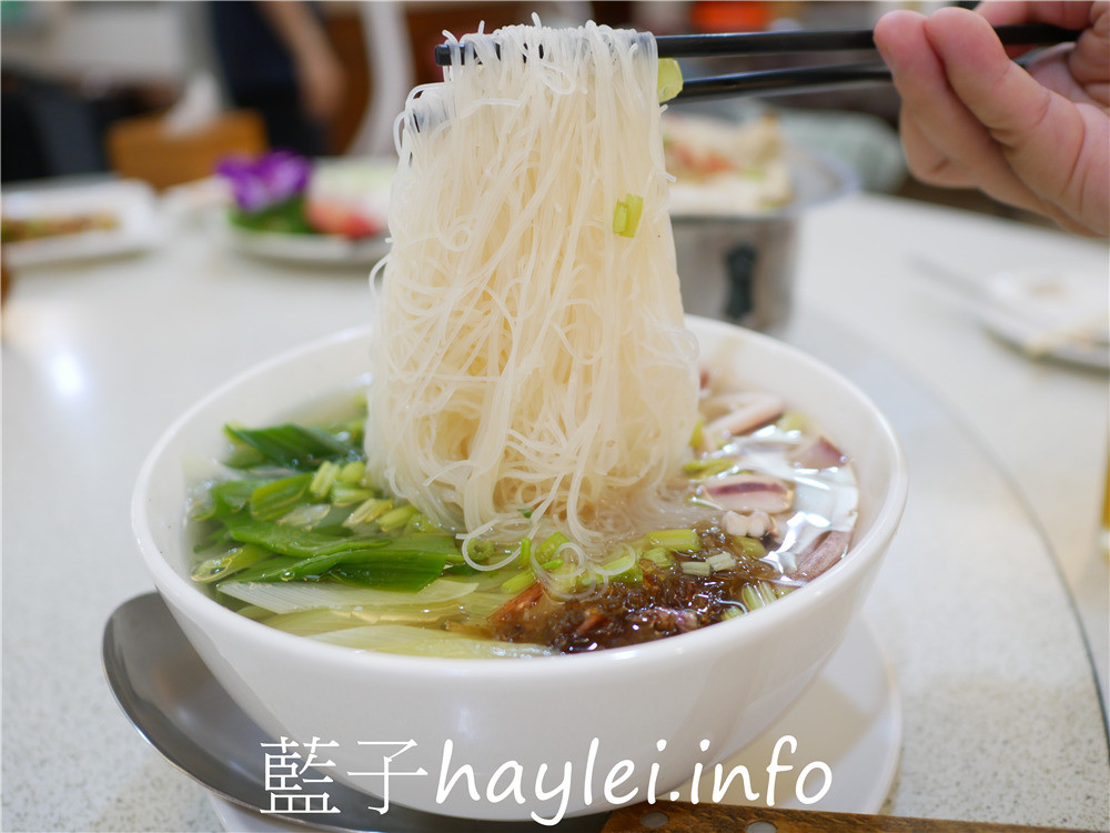 台南東區/菊島海鱻屋-澎湖新鮮海味空運直送來台,道地鮮活好滋味,吸引眾多食客紛紛來訪~今天吃什麼/台南美食/台南海產店/海鮮熱炒餐廳/合菜餐廳/澎湖生鮮美食/澎湖花菜干/鮮魚湯/清蒸臭豆腐/澎湖透抽米粉湯/冰卷/藍子愛美食 未分類
