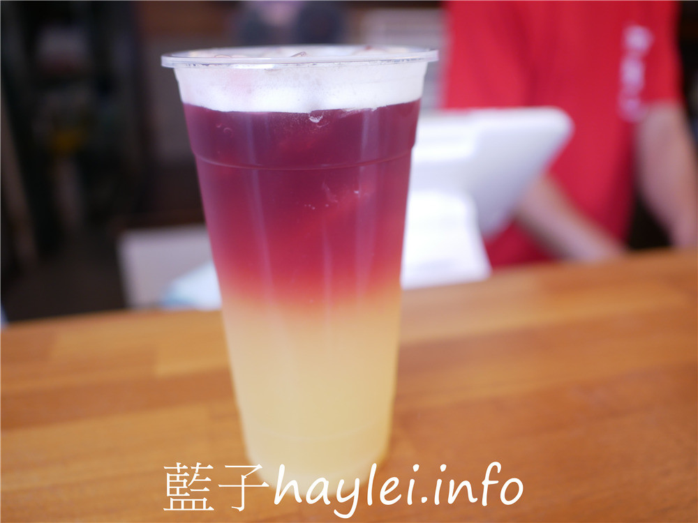 台南東區/紅糖水茶飲專賣店-馳騁在地十餘年的社區型小店，純正台糖二砂熬製飲品，入口甜香不反澀，平價美味，健康又好喝，在地人從小喝到大的好滋味！今天吃什麼/台南美食/台南飲品/台南下午茶/台南手搖飲/手搖飲推薦/十七號冰茶/冰桔茶/鳳梨青/藍子愛美食 中式料理 健康養身 國內旅遊 攝影 民生資訊分享 飲食集錦 