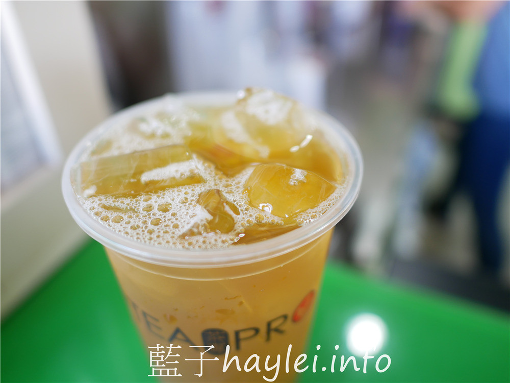 嘉義布袋/茶專茶飲布袋中正店-在布袋港觀光漁市飄香十餘年,在地人最愛熱門手搖飲專賣店,每天以台糖二砂新鮮熬製鳳梨茶、洛神花茶跟各式純茶飲品,現點現做,美味又好喝!今天吃什麼/嘉義美食/嘉義旅遊/嘉義小吃/嘉義下午茶/嘉義手搖飲/布袋手搖飲/布袋港美食推薦/Tea Pro/藍子愛美食 中式料理 健康養身 國內旅遊 攝影 民生資訊分享 飲食集錦