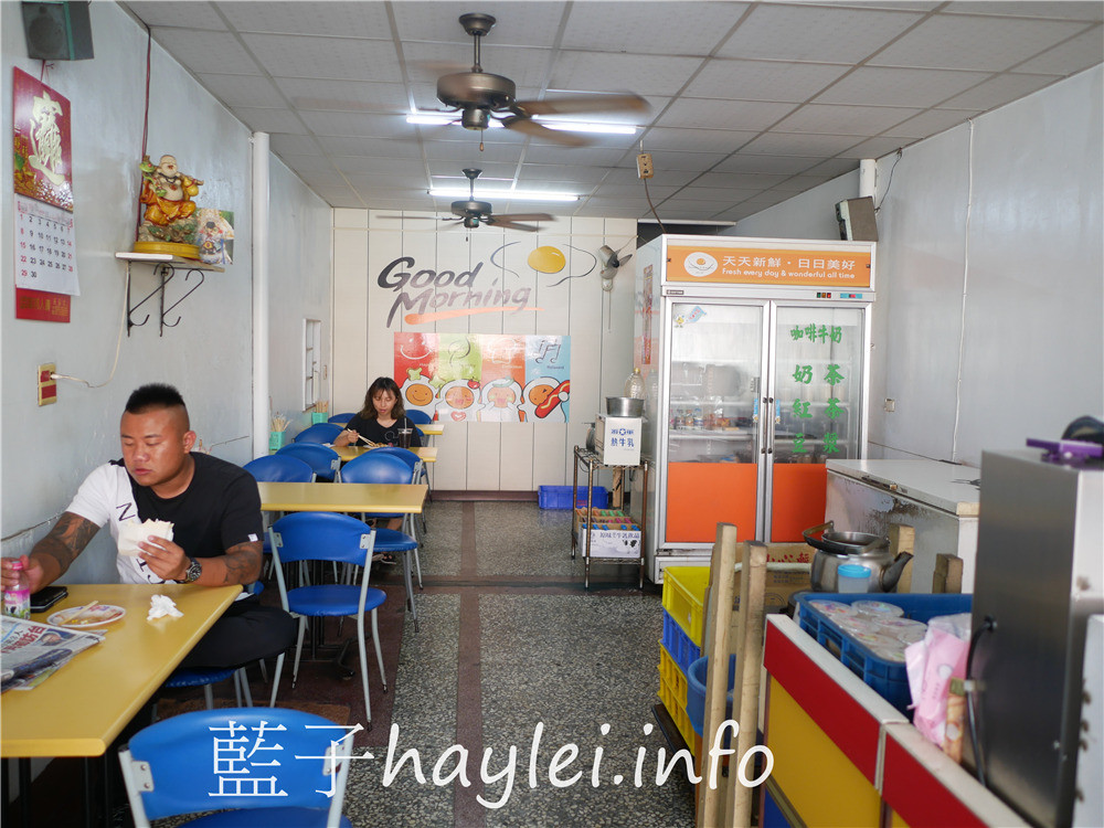 嘉義東石/港墘早餐店(早安!美芝城)-早安美芝城連鎖品牌,位於嘉義東石港墘國小斜對面,提供平價美味的豐富中式餐飲,為周遭學生補充精力,伴隨莘莘學子逐日成長的美味早點~今天吃什麼/嘉義美食/嘉義旅遊/嘉義早餐/嘉義早午餐/嘉義小吃/嘉義蛋餅店/藍子愛美食 中式料理 國內旅遊 攝影 民生資訊分享 飲食集錦