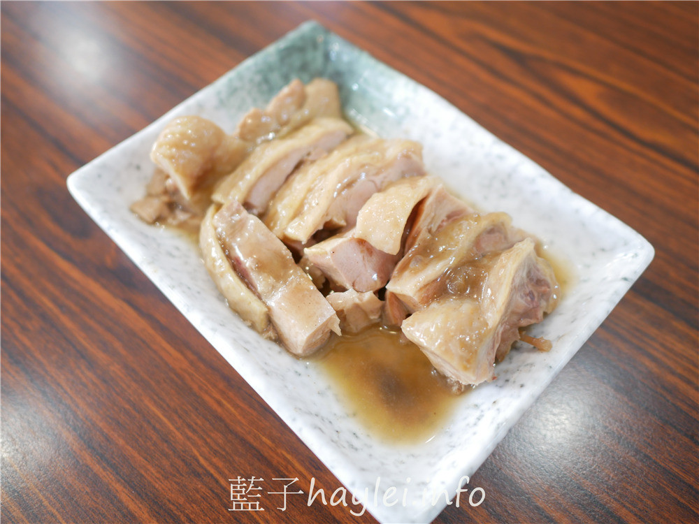 雲林斗六/深海深美食旗艦總店-紹興醉雞腿酒香肉嫩，炸雞腿&炸豆腐外脆內嫩又多汁，魠魚羹鮮甜美味跟超值必點的便當咖哩等，樣樣都是平價親民好滋味， 雙店面用餐環境寬敞明亮乾淨整潔，內有廁所，方便親子來訪~內有菜單!雲林美食/雲林旅遊/斗六美食/30年老字號/斗六小吃/藍子愛美食 中式料理 國內旅遊 攝影 民生資訊分享 飲食集錦 