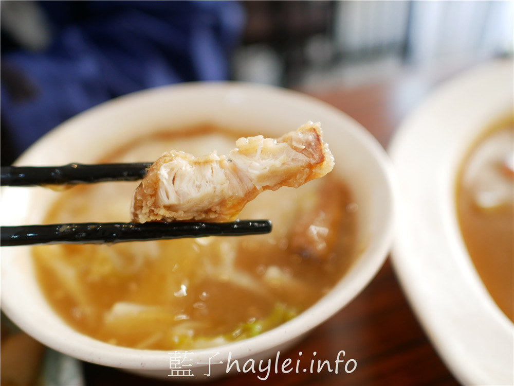 雲林斗六/深海深美食旗艦總店-紹興醉雞腿酒香肉嫩，炸雞腿&炸豆腐外脆內嫩又多汁，魠魚羹鮮甜美味跟超值必點的便當咖哩等，樣樣都是平價親民好滋味， 雙店面用餐環境寬敞明亮乾淨整潔，內有廁所，方便親子來訪~內有菜單!雲林美食/雲林旅遊/斗六美食/30年老字號/斗六小吃/藍子愛美食 中式料理 國內旅遊 攝影 民生資訊分享 飲食集錦 
