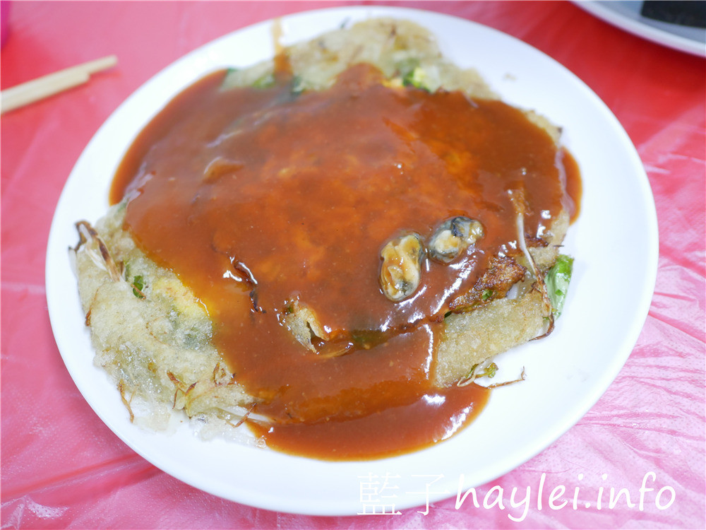 嘉義布袋/布袋港觀光漁市/東港海產-鮮美實惠的在地美味,推薦蒜苗烏魚膘、清蒸虎斑魚、蚵仔煎、空心菜炒筍絲等特色美食,一桌合菜2500起,布袋在地人推薦海鮮餐廳,看文章說通關密碼好菜直接送!今天吃什麼/嘉義美食/嘉義旅遊/嘉義海鮮/嘉義海產店推薦/熱炒海鮮/台菜熱炒/藍子愛美食 中式料理 國內旅遊 攝影 民生資訊分享 飲食集錦