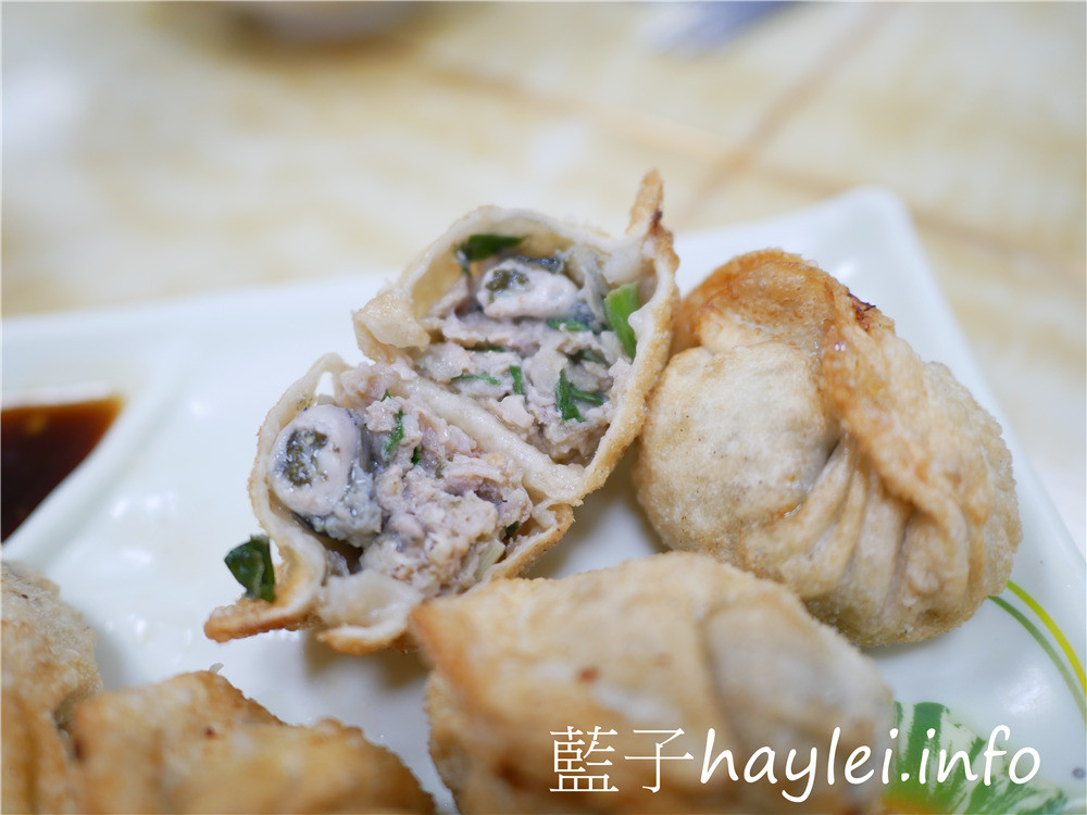 嘉義東石/林記蚵餃-飯店級環境享用台灣在地小吃,蚵仔麵線、蚵餃跟蚵捲美味好吃,內有冷氣、廁所、wifi、插座,服務親切,價格平價,推薦四人660享受滿滿一桌九道菜的鮮蚵宴,在地人推薦平價實惠在地小吃!今天吃什麼/嘉義美食/嘉義旅遊/嘉義小吃/東石美食/東石鮮蚵/藍子愛美食 中式料理 國內旅遊 攝影 民生資訊分享 飲食集錦