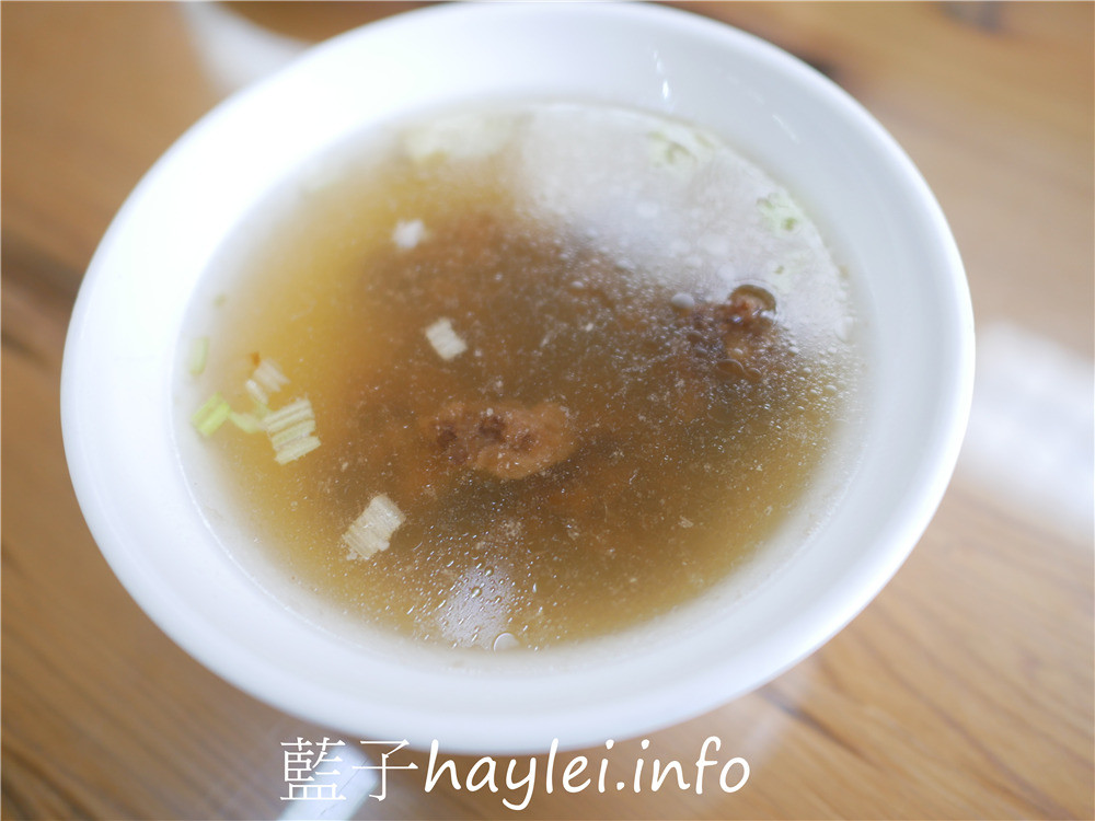 嘉義東區/阿來碗粿台林街總店-嘉義人從小吃到大的美味碗粿店，肉骨湯、米糕跟豬血粉腸湯也非常好吃唷！今天吃什麼/嘉義美食/嘉義旅遊/嘉義小吃/嘉義碗粿名店推薦/嘉義必吃美食/嘉義米食推薦/嘉義在地人推薦美食/台灣小吃/台灣美食/藍子愛美食 中式料理 國內旅遊 攝影 民生資訊分享 飲食集錦 