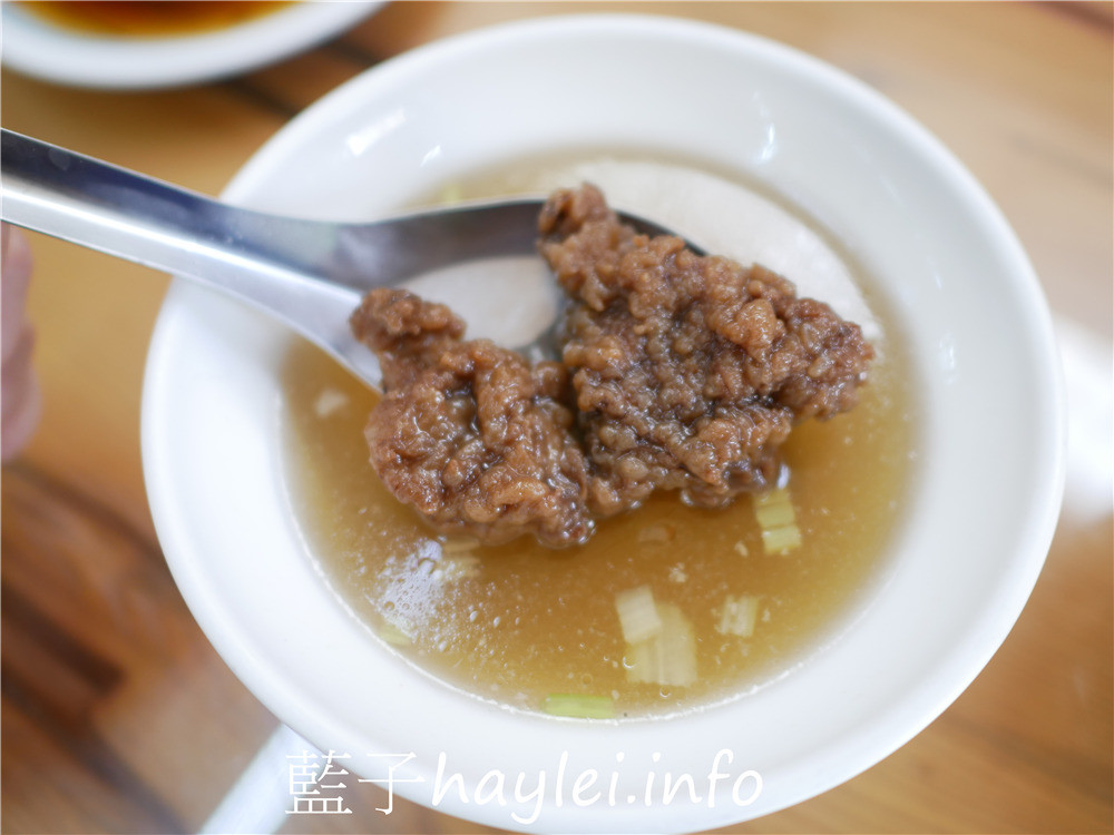 嘉義東區/阿來碗粿台林街總店-嘉義人從小吃到大的美味碗粿店，肉骨湯、米糕跟豬血粉腸湯也非常好吃唷！今天吃什麼/嘉義美食/嘉義旅遊/嘉義小吃/嘉義碗粿名店推薦/嘉義必吃美食/嘉義米食推薦/嘉義在地人推薦美食/台灣小吃/台灣美食/藍子愛美食 中式料理 國內旅遊 攝影 民生資訊分享 飲食集錦 