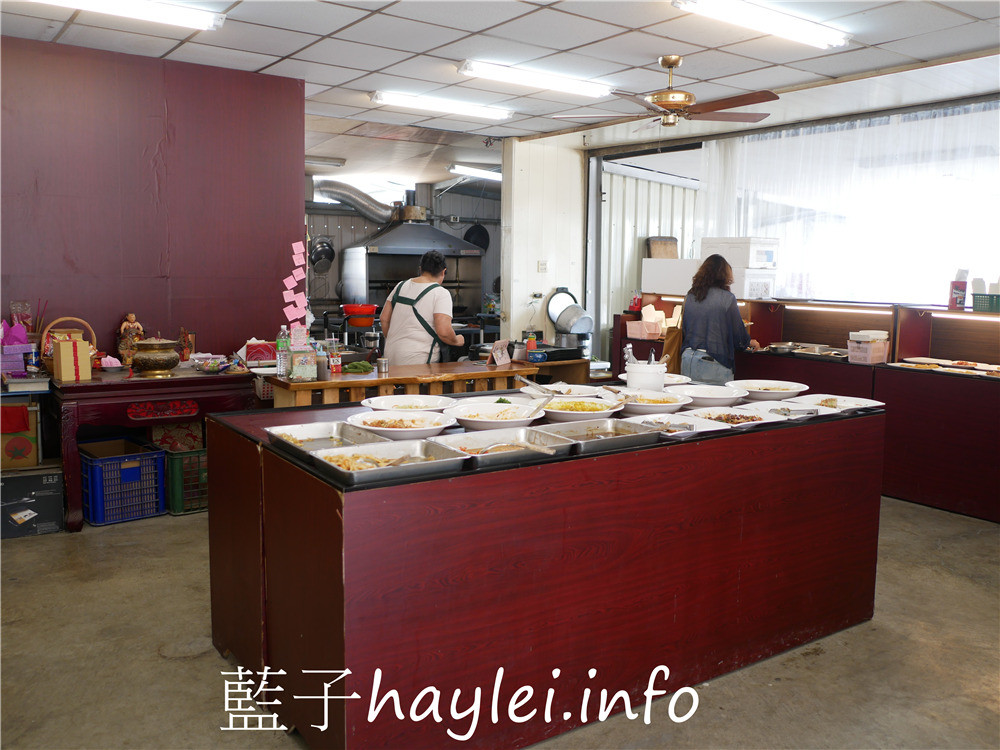 嘉義東石/賓火雞肉飯-簡單方便的便民自助餐，只有中午營業，菜色從十一點半開賣，賣完為止！今天吃什麼/嘉義美食/嘉義旅遊/嘉義小吃/嘉義自助餐/嘉義便當/東石美食/東食小吃/東石簡餐/東石自助餐/藍子愛美食 中式料理 國內旅遊 攝影 民生資訊分享 飲食集錦 