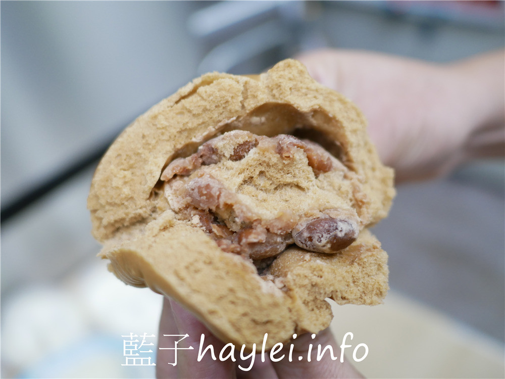台中潭子/一雲包子饅頭專賣店-採用老麵製作麵糰，不論包子或饅頭的麵體吃起來都特別鬆軟彈香，特別可口！今天吃什麼/台中美食/台中小吃/潭子美食/潭子小吃/勝利路早點/台中麵食/台中包子饅頭/傳統美食/藍子愛美食 中式料理 健康養身 國內旅遊 攝影 民生資訊分享 飲食集錦 