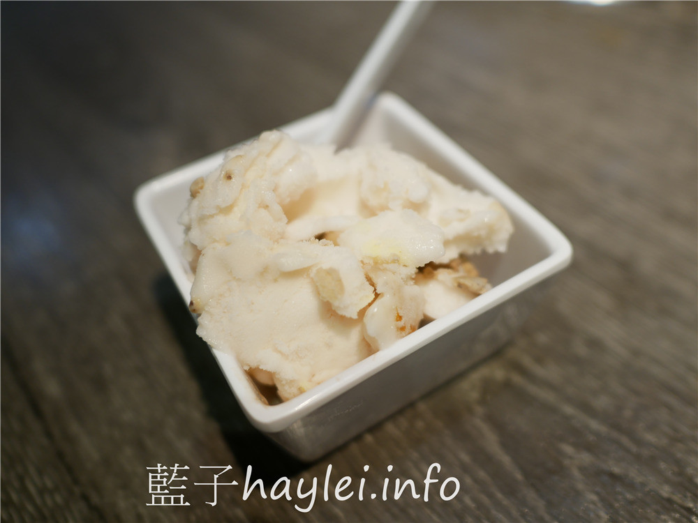 台中西區/肉多多火鍋/台中向上店-超吸睛的絕美肉蛋糕???不拍照打卡怎麼行~台中必吃火鍋吃到飽,爆炒鍋底鮮香四溢,269起蔬菜自助吧、麵條、白飯、汽水、茶飲、冰淇淋無限供應!雙人澎湃三寶饗宴,滿滿的肉品豐富滋味!台中美食/台中火鍋/台中吃到飽/侏儸紀公園主題餐廳/明果冰淇淋/藍子愛美食 中式料理 國內旅遊 攝影 民生資訊分享 飲食集錦