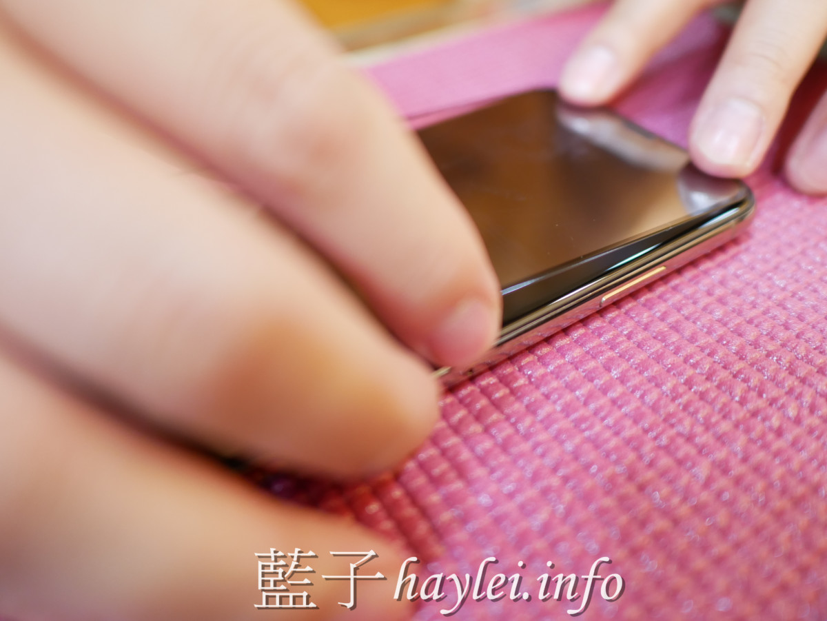 台中西區/雲端無限通訊行/藍光盾保護貼/iPhone Xs-免費貼膜服務+贈送精品保溫杯！通過SGS國際標準檢驗的9H超鋼化手機玻璃保護貼，專業醫師肯定護眼首選，阻隔有害藍光高達46.9%，2.5D滿版完整包覆，阻隔藍光保護眼睛，手機螢幕用起來清晰不失真，手遊追劇最佳首選！3C手機配件/9H鋼化膜/手機玻璃保護貼/藍子愛3C 3C相關 健康養身 攝影 民生資訊分享 