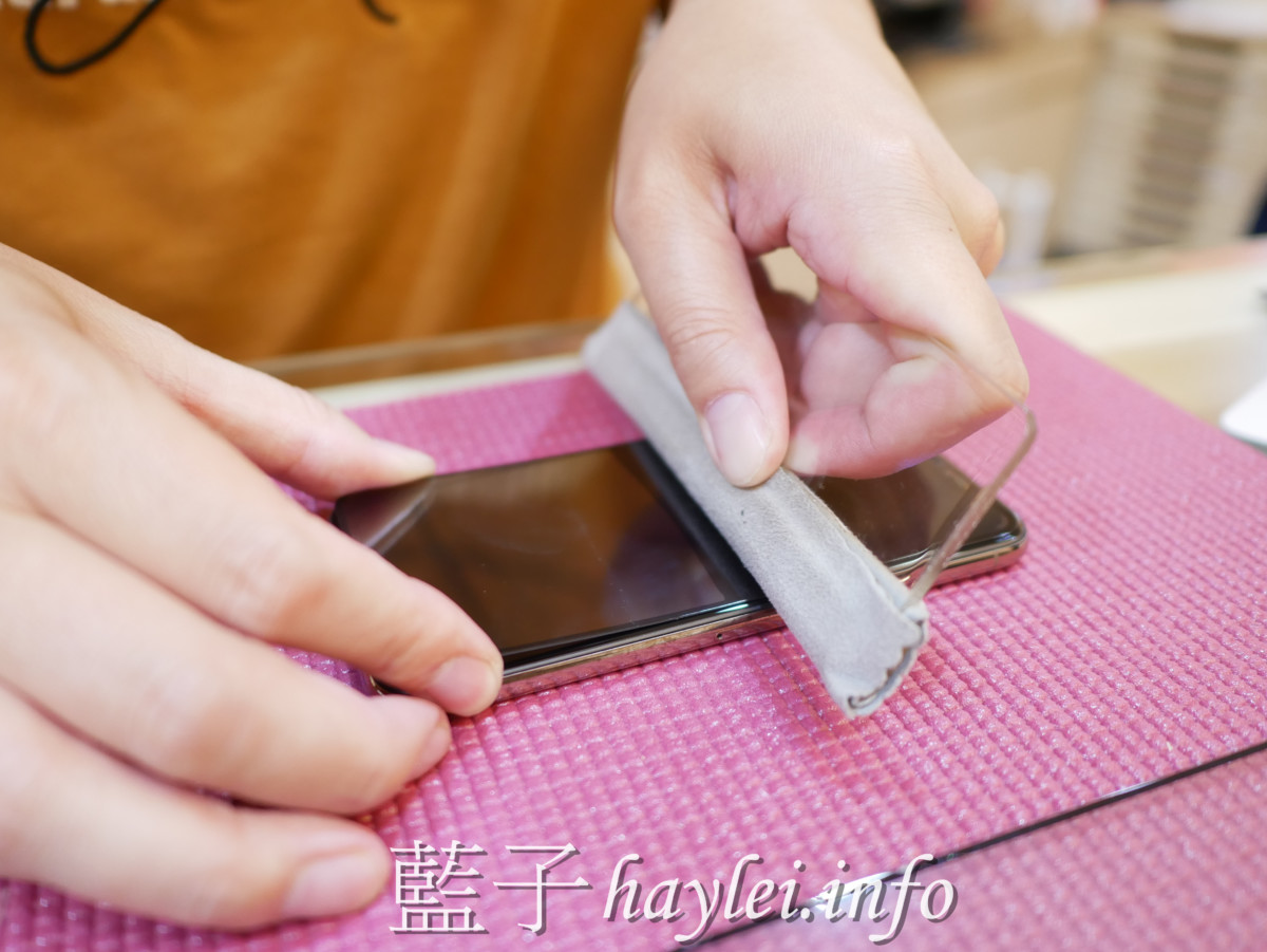 台中西區/雲端無限通訊行/藍光盾保護貼/iPhone Xs-免費貼膜服務+贈送精品保溫杯！通過SGS國際標準檢驗的9H超鋼化手機玻璃保護貼，專業醫師肯定護眼首選，阻隔有害藍光高達46.9%，2.5D滿版完整包覆，阻隔藍光保護眼睛，手機螢幕用起來清晰不失真，手遊追劇最佳首選！3C手機配件/9H鋼化膜/手機玻璃保護貼/藍子愛3C 3C相關 健康養身 攝影 民生資訊分享 