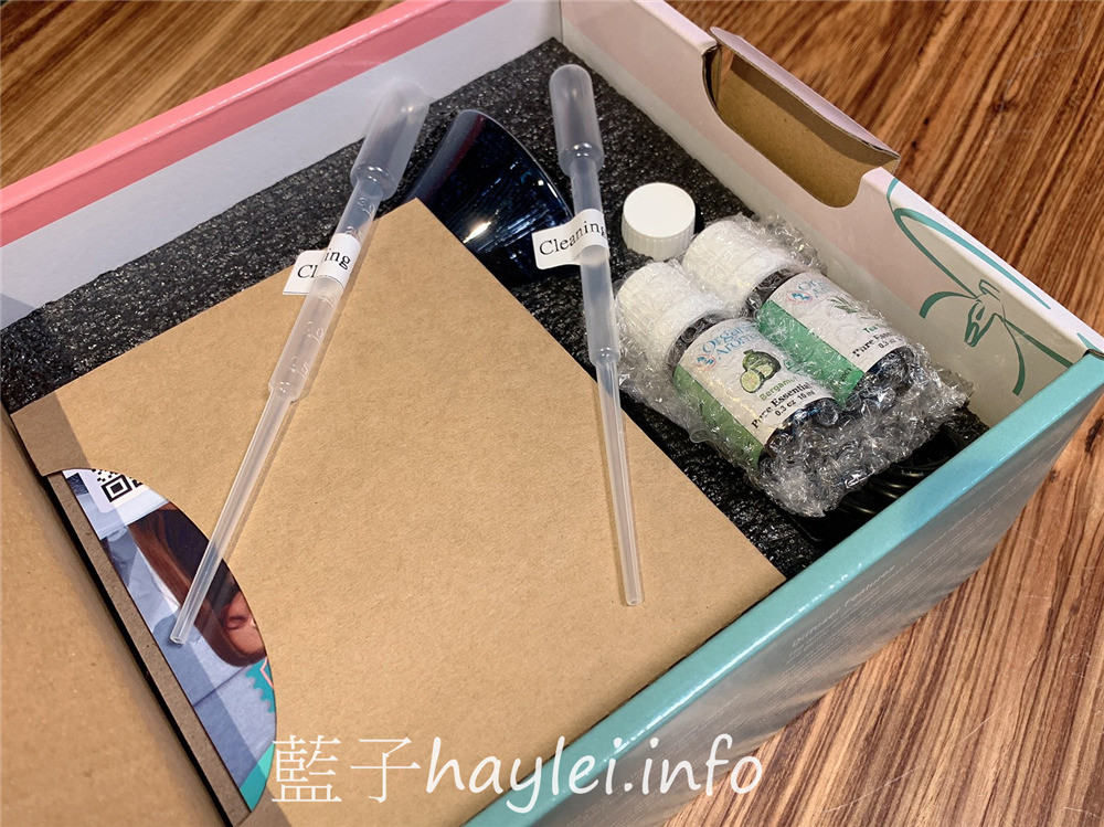 室內香氛/美國精油擴香儀領導品牌/有機香氛Organic Aromas/有機香氛擴香儀-富裕(青花瓷)，無與倫比的絕美青花瓷設計，增添生活情趣，帶動每天好心情～多樣化絕美造型擴香儀，增添居家香氛，送禮自用兩相宜！居家生活/3C好物/精油擴香/生活家電/芳香療癒/健康樂活/藍子樂生活 3C相關 保養品分享 健康養身 攝影 民生資訊分享 