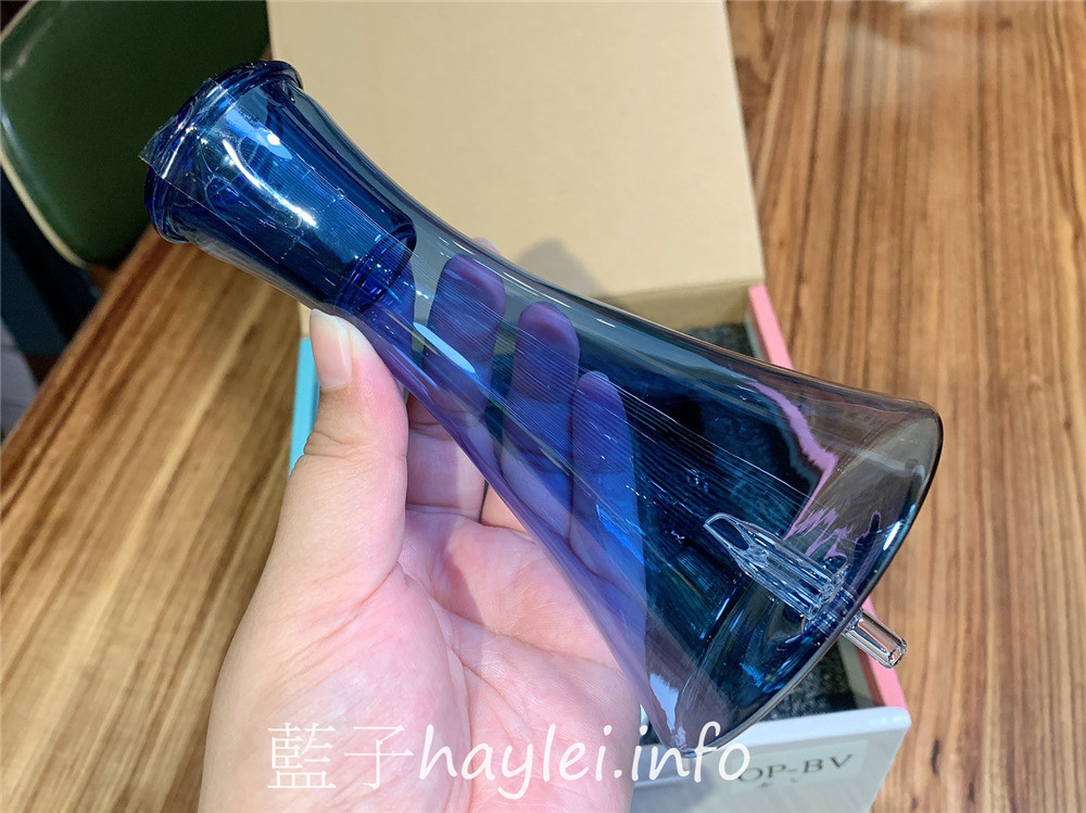 室內香氛/美國精油擴香儀領導品牌/有機香氛Organic Aromas/有機香氛擴香儀-富裕(青花瓷)，無與倫比的絕美青花瓷設計，增添生活情趣，帶動每天好心情～多樣化絕美造型擴香儀，增添居家香氛，送禮自用兩相宜！居家生活/3C好物/精油擴香/生活家電/芳香療癒/健康樂活/藍子樂生活 3C相關 保養品分享 健康養身 攝影 民生資訊分享 
