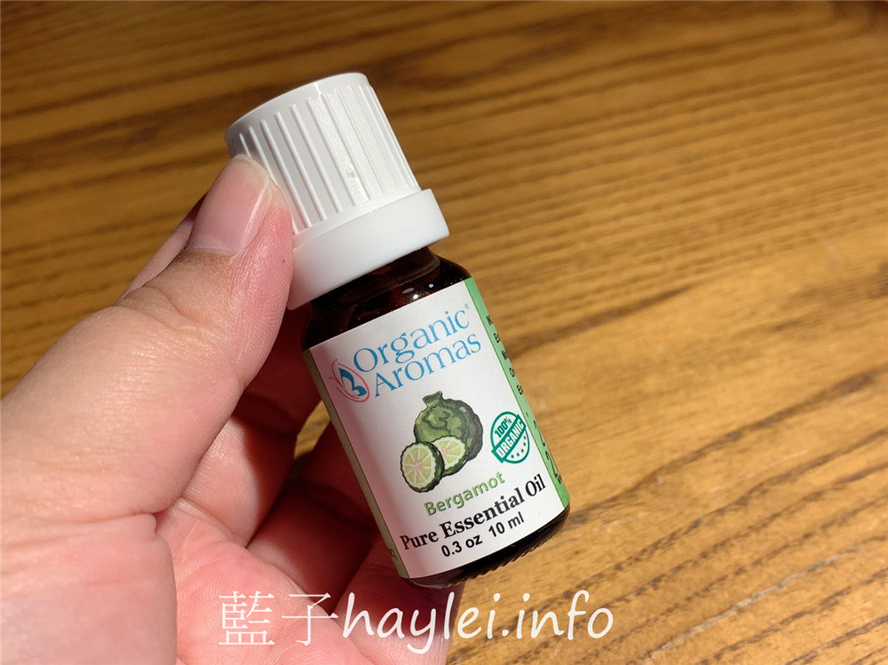 室內香氛/美國精油擴香儀領導品牌/有機香氛Organic Aromas/有機香氛擴香儀-富裕(青花瓷)，無與倫比的絕美青花瓷設計，增添生活情趣，帶動每天好心情～多樣化絕美造型擴香儀，增添居家香氛，送禮自用兩相宜！居家生活/3C好物/精油擴香/生活家電/芳香療癒/健康樂活/藍子樂生活 3C相關 保養品分享 健康養身 攝影 民生資訊分享 