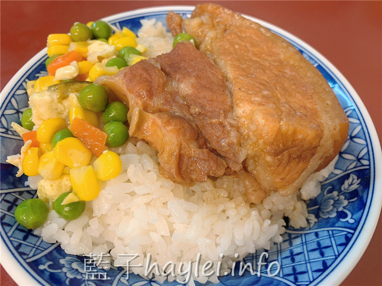 台中沙鹿/中二高控肉飯-平價實惠的媽媽味家常菜,撫慰外出遊子的味蕾~推薦控肉飯、腿庫飯、雞腿飯!今天吃什麼/台中美食/台中旅遊/台中小吃/台中便當/台中簡餐/中式速食店/沙鹿美食/沙鹿小吃店/沙鹿便當店/蘋果日報推薦美食/外食便當推薦/吃貨日記/近中二高/藍子愛美食 中式料理 國內旅遊 攝影 民生資訊分享 飲食集錦
