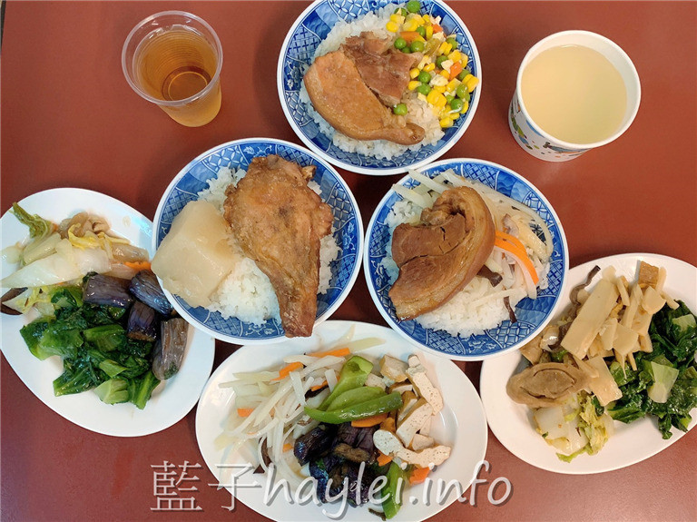 台中沙鹿/中二高控肉飯-平價實惠的媽媽味家常菜,撫慰外出遊子的味蕾~推薦控肉飯、腿庫飯、雞腿飯!今天吃什麼/台中美食/台中旅遊/台中小吃/台中便當/台中簡餐/中式速食店/沙鹿美食/沙鹿小吃店/沙鹿便當店/蘋果日報推薦美食/外食便當推薦/吃貨日記/近中二高/藍子愛美食 中式料理 國內旅遊 攝影 民生資訊分享 飲食集錦