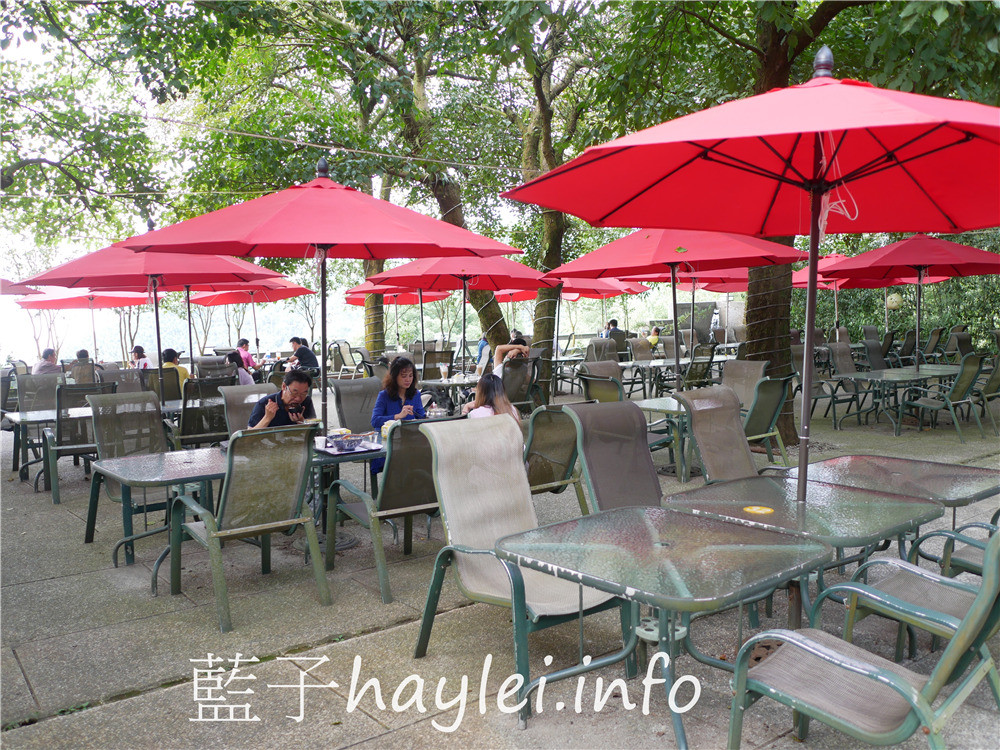 雲林古坑/仙地咖啡-華山最高景觀咖啡廳,可以遠眺台灣七縣市夜景,沐浴在自然環境中受芬多精的洗禮,悠閒享受午後時光,品味古坑咖啡、簡餐、火鍋、下午茶等美食~今天吃什麼/雲林美食/雲林景點/古坑華山/華山景點/華山咖啡廳/雲林景觀咖啡廳/雲林露營場地/華山咖啡園區/藍子愛美食 中式料理 健康養身 國內旅遊 攝影 民生資訊分享 飲食集錦