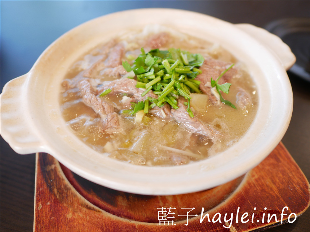 嘉義太保/上合味海鮮燒烤快炒-棒球三街彩虹廣場美食,精通海鮮、燒烤、熱炒等美食料理,食材新鮮,手藝精湛,價位平價,美味非凡,很值得來訪品嚐~近向日葵汽車旅館!今天吃什麼/嘉義美食/太保美食/嘉義好味道/嘉義人帶路/巷仔內美食/生猛海鮮/熱炒合菜/上合味快炒/藍子愛美食 中式料理 國內旅遊 攝影 民生資訊分享 飲食集錦