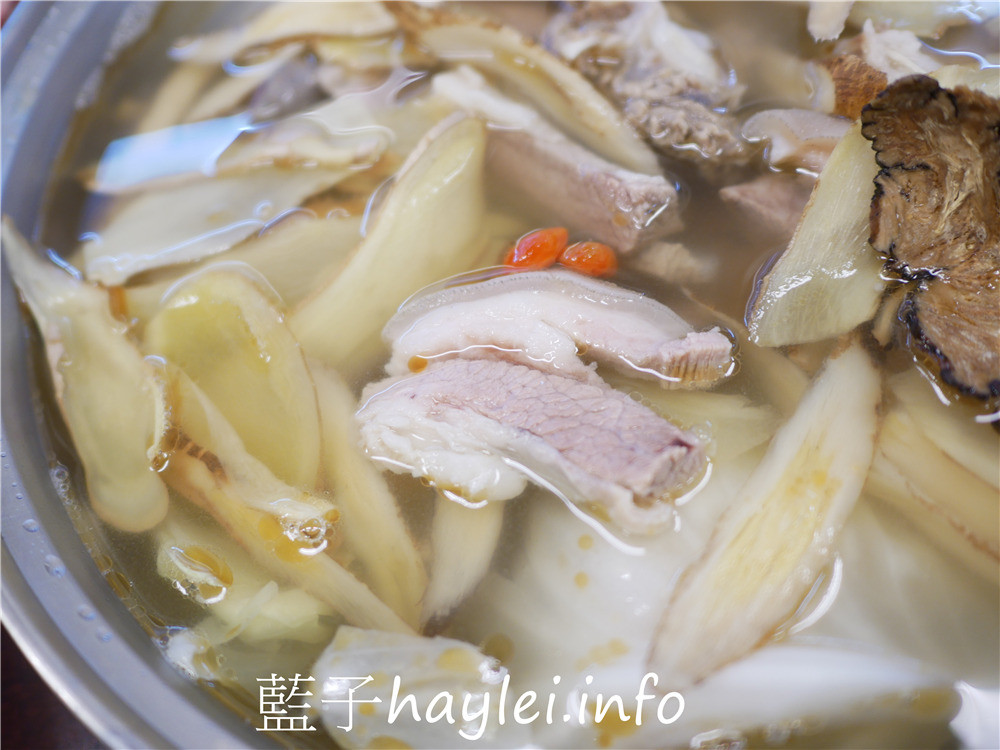 嘉義朴子/羊順羊肉爐-朴子地區吃羊肉的首選,有自己的飼養場(羊順畜牧場),當日溫體羊肉軟嫩美味,腥味甚少,強烈推薦必訪的羊肉爐美食!今天吃什麼/嘉義美食/朴子美食/嘉義羊肉爐/朴子羊肉爐/羊肉爐推薦/羊肉美食/養生補湯/冬令進補/嘉義羊肉餐廳推薦/嘉義人帶路/藍子愛美食 中式料理 國內旅遊 攝影 民生資訊分享 飲食集錦