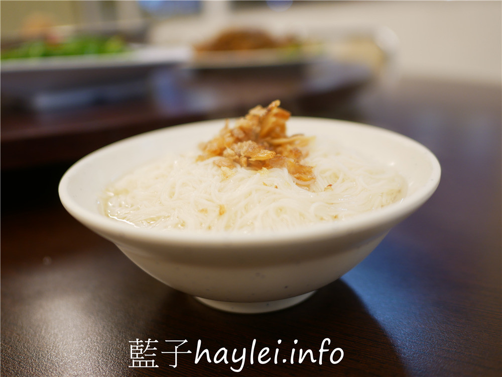 嘉義朴子/羊順羊肉爐-朴子地區吃羊肉的首選,有自己的飼養場(羊順畜牧場),當日溫體羊肉軟嫩美味,腥味甚少,強烈推薦必訪的羊肉爐美食!今天吃什麼/嘉義美食/朴子美食/嘉義羊肉爐/朴子羊肉爐/羊肉爐推薦/羊肉美食/養生補湯/冬令進補/嘉義羊肉餐廳推薦/嘉義人帶路/藍子愛美食 中式料理 國內旅遊 攝影 民生資訊分享 飲食集錦