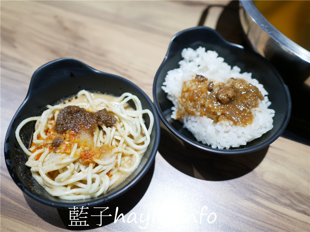 雲林斗南/鍋道一號斗南旗艦店-平價美味的個人鴛鴦鍋火鍋吃到飽,食材新鮮、價位親民,難怪時刻大排長龍~滷肉飯、涼麵、明治冰淇淋、冰沙、茶飲跟汽水都隨意自助取用,超划算~近斗南農會!今天吃什麼/雲林美食/雲林旅遊/斗南美食/斗南旅遊/斗南火鍋餐廳推薦/吃到飽餐廳推薦/藍子愛美食 中式料理 健康養身 國內旅遊 攝影 民生資訊分享 飲食集錦
