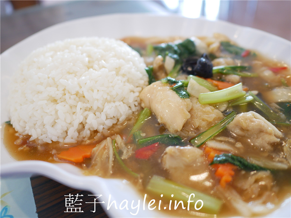 嘉義民雄/舜御食坊-近全聯民雄大學店的媽媽味小吃餐廳，店主媽媽親切可愛的服務態度，舒適寬敞的用餐環境，佔地廣闊方便停車，價位平價再加上溫潤的口味，很適合學生族群前來品嚐～今天吃什麼/嘉義美食/嘉義小吃/民雄美食/嘉義簡餐便當/嘉義銅板美食/民雄大學美食/炒飯/南瓜麵/藍子愛美食 中式料理 國內旅遊 攝影 民生資訊分享 飲食集錦 