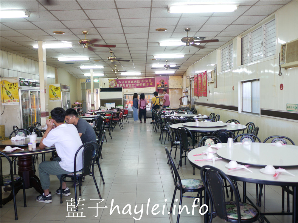 嘉義東石/一六八海產店(一六八餐廳)-新鮮實在的漁港在地美食，紅麴鰻、蚵捲跟白蝦都是招牌必點，價位都是時價，用餐前記得問清楚！今天吃什麼/嘉義美食/嘉義小吃/東石美食/嘉義海產餐廳推薦/嘉義東石海產店分享/海鮮熱炒/生猛海鮮/現點現做的漁港海鮮/嘉義在地特色美食/藍子愛美食 中式料理 國內旅遊 攝影 日式料理 民生資訊分享 飲食集錦 