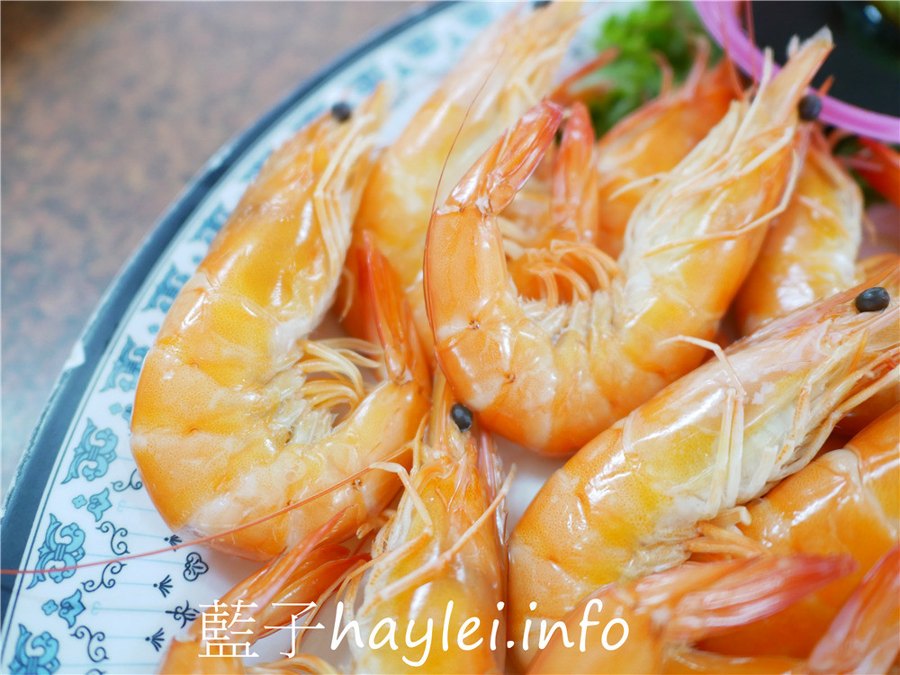 嘉義東石/一六八海產店(一六八餐廳)-新鮮實在的漁港在地美食，紅麴鰻、蚵捲跟白蝦都是招牌必點，價位都是時價，用餐前記得問清楚！今天吃什麼/嘉義美食/嘉義小吃/東石美食/嘉義海產餐廳推薦/嘉義東石海產店分享/海鮮熱炒/生猛海鮮/現點現做的漁港海鮮/嘉義在地特色美食/藍子愛美食 中式料理 國內旅遊 攝影 日式料理 民生資訊分享 飲食集錦 