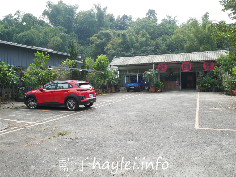 雲林古坑/蘇師傅養生料理餐廳-現點現做的美味農家菜、歲月沉澱的醃漬醬菜都很推薦，僅假日營業，平日採預約制的農家美食餐廳！陳年菜脯雞湯、狗尾草紅棗土雞、茶油雞、三杯梅子雞、咖啡香腸、手工菜脯、醬筍等都很推薦！今天吃什麼/雲林美食/雲林旅遊/古坑美食/華山美食/國宴大廚掌杓/藍子愛美食 中式料理 國內旅遊 攝影 民生資訊分享 飲食集錦 