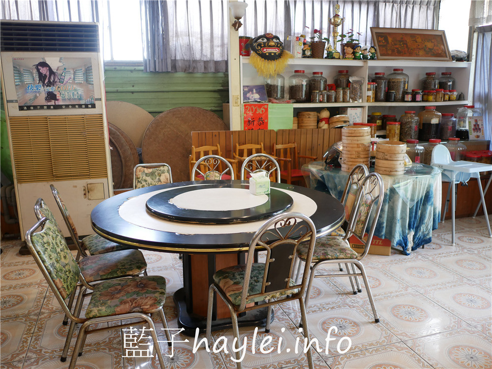 雲林古坑/蘇師傅養生料理餐廳-現點現做的美味農家菜、歲月沉澱的醃漬醬菜都很推薦，僅假日營業，平日採預約制的農家美食餐廳！陳年菜脯雞湯、狗尾草紅棗土雞、茶油雞、三杯梅子雞、咖啡香腸、手工菜脯、醬筍等都很推薦！今天吃什麼/雲林美食/雲林旅遊/古坑美食/華山美食/國宴大廚掌杓/藍子愛美食 中式料理 國內旅遊 攝影 民生資訊分享 飲食集錦 