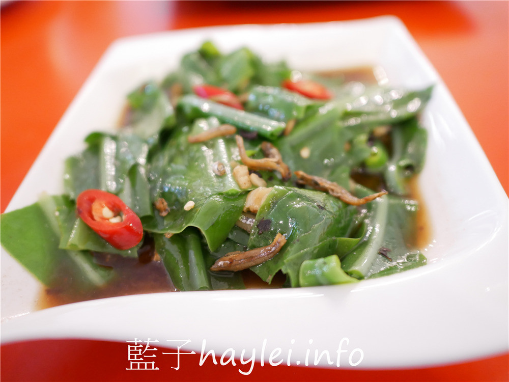 雲林古坑/蘇師傅養生料理餐廳-現點現做的美味農家菜、歲月沉澱的醃漬醬菜都很推薦，僅假日營業，平日採預約制的農家美食餐廳！陳年菜脯雞湯、狗尾草紅棗土雞、茶油雞、三杯梅子雞、咖啡香腸、手工菜脯、醬筍等都很推薦！今天吃什麼/雲林美食/雲林旅遊/古坑美食/華山美食/國宴大廚掌杓/藍子愛美食 中式料理 國內旅遊 攝影 民生資訊分享 飲食集錦 