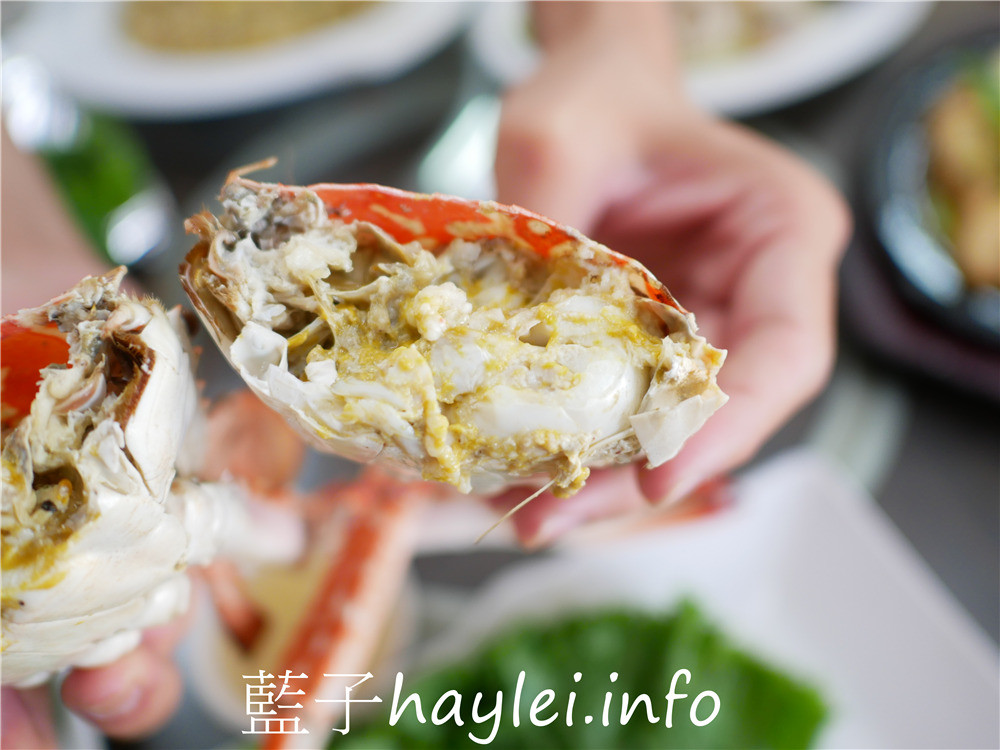 嘉義布袋/龍彬海鮮餐廳(嘉義布袋龍彬活海產)-新鮮實在的海鮮料理,來訪布袋漁港必吃美食!海香螺、烤鳳螺、鹽酥海鱺魚、烏魚膘、花蟹、烏魚子炒飯等海味美食推薦必吃~今天吃什麼/嘉義美食/嘉義旅遊/布袋美食/布袋港美食/海鮮熱炒/台菜熱炒/現撈仔/生猛海鮮/合菜餐廳/桌菜美食/藍子愛美食 中式料理 國內旅遊 攝影 民生資訊分享 飲食集錦