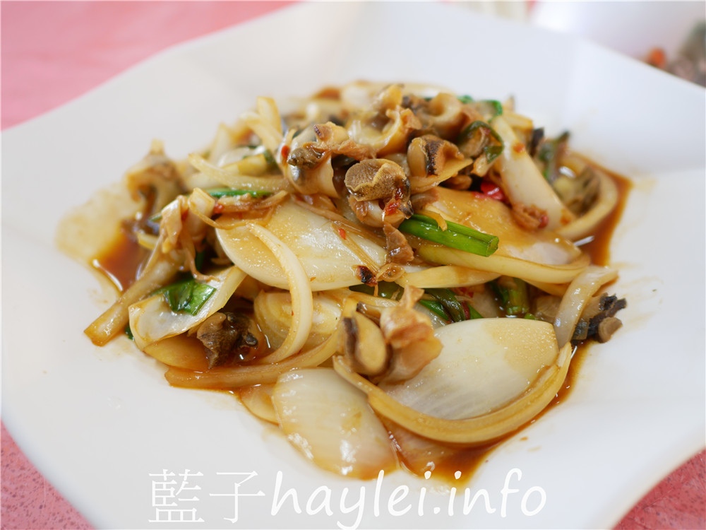 屏東小琉球/小琉球觀亭餐館-海鮮熱炒美食吃起來!料多味美且價格實惠,在地人推薦的熱門美食,品味新鮮特色在地海味首選!魷魚小封肉、糖醋鬼頭刀、芭蕉旗魚炒酸瓜等都很推薦!今天吃什麼/屏東縣琉球鄉/屏東美食/屏東旅遊/琉球嶼離島美食/小琉球美食/小琉球旅遊/藍子愛美食 中式料理 健康養身 國內旅遊 攝影 民生資訊分享 飲食集錦