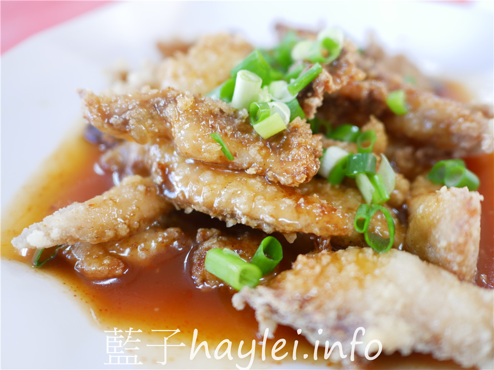 屏東小琉球/小琉球觀亭餐館-海鮮熱炒美食吃起來!料多味美且價格實惠,在地人推薦的熱門美食,品味新鮮特色在地海味首選!魷魚小封肉、糖醋鬼頭刀、芭蕉旗魚炒酸瓜等都很推薦!今天吃什麼/屏東縣琉球鄉/屏東美食/屏東旅遊/琉球嶼離島美食/小琉球美食/小琉球旅遊/藍子愛美食 中式料理 健康養身 國內旅遊 攝影 民生資訊分享 飲食集錦