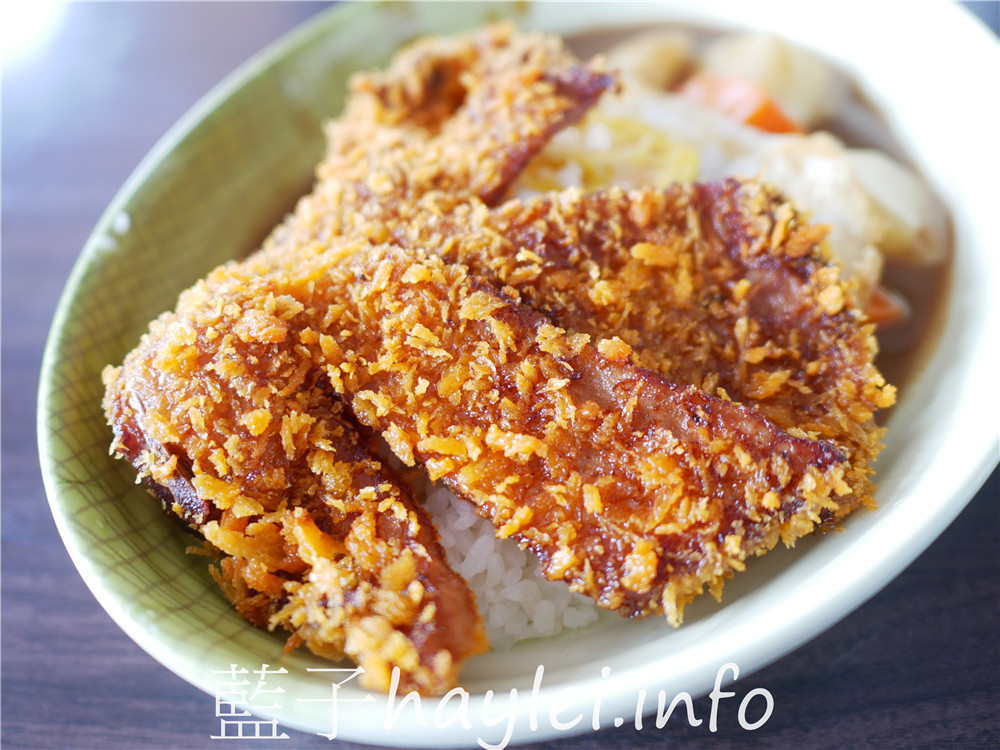 屏東小琉球/好緣麵店(好緣麵食館/好緣食堂/好緣日式拉麵)-位於路邊的露天店面,店內提供了便當簡餐、日式咖哩飯、紅燒牛肉麵等選擇,樣樣都很好吃呢!今天吃什麼/屏東縣琉球鄉/屏東美食/屏東旅遊/琉球嶼離島美食/小琉球美食/小琉球旅遊/小琉球牛肉麵/媽媽味家庭料理/藍子愛美食 中式料理 國內旅遊 攝影 日式料理 民生資訊分享 飲食集錦