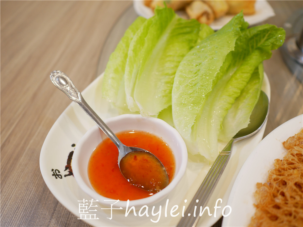 屏東小琉球/達欣餐廳-新鮮好滋味的美味餐點,提供單點跟合菜桌菜,小琉球必吃在地特色海味首選~古早味魷魚小封肉、蘿蔓蜂巢蝦、黃金富貴卷、傳統手工芋丸、涼拌海珊瑚菜等都很推薦!今天吃什麼/屏東縣琉球鄉/屏東美食/屏東旅遊/琉球嶼離島美食/小琉球美食/小琉球旅遊/海鮮熱炒美食/台灣熱炒餐廳推薦/藍子愛美食 中式料理 國內旅遊 攝影 民生資訊分享 飲食集錦