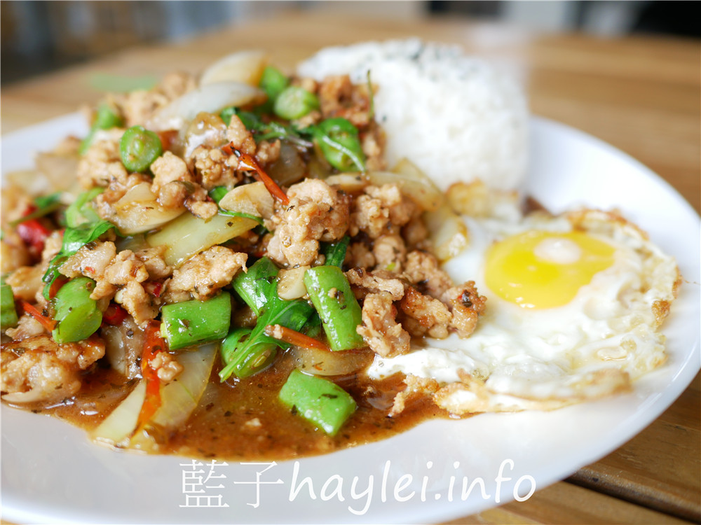 屏東小琉球/琉香飯-小琉球的一人餐館,提供簡便快速的台式簡餐便當,可以內用或外帶,琉香飯跟泰式打拋豬肉飯都很不錯唷!今天吃什麼/屏東縣琉球鄉/屏東美食/屏東旅遊/琉球嶼離島美食/小琉球美食/小琉球旅遊/小琉球簡餐便當/小琉球熱炒美食/台式速食店/藍子愛美食 中式料理 國內旅遊 攝影 民生資訊分享 飲食集錦