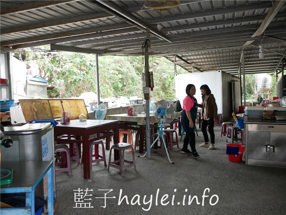 屏東小琉球/烏鬼洞6號海濤客 (小琉球老店)-小琉球在地30年的老餐館,現點現做的漁港海鮮,新鮮海味不容錯過~今天吃什麼/屏東縣琉球鄉/屏東美食/屏東旅遊/琉球嶼離島美食/小琉球美食/小琉球旅遊/小琉球簡餐便當/小琉球繞炒美食/台式速食店/藍子愛美食 中式料理 國內旅遊 攝影 民生資訊分享 飲食集錦