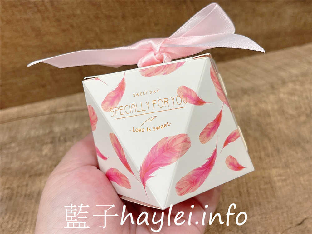婕琳花藝/台中花藝設計布置專家-帶著溫暖的祝福走進你心底!專業花藝師使用永不凋謝的永生花手工製作,寓意著美好永遠不衰,美觀好看且不用特別打理就能維持美麗,是居家裝潢布置、開幕送禮的好選擇!居家生活/生活好物/裝置藝術/家飾擺設/鮮花客製/婚禮布置/花盆、花束送禮/藍子愛分享 攝影 民生資訊分享 自己動手做!
