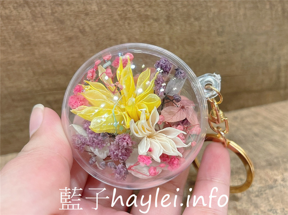 婕琳花藝/台中花藝設計布置專家-帶著溫暖的祝福走進你心底!專業花藝師使用永不凋謝的永生花手工製作,寓意著美好永遠不衰,美觀好看且不用特別打理就能維持美麗,是居家裝潢布置、開幕送禮的好選擇!居家生活/生活好物/裝置藝術/家飾擺設/鮮花客製/婚禮布置/花盆、花束送禮/藍子愛分享 攝影 民生資訊分享 自己動手做!
