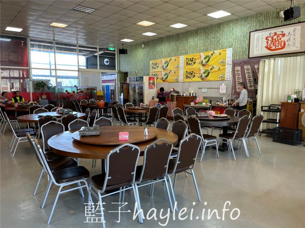 台中西屯區/台中年菜外帶2021/漁人船釣海鮮餐廳-新鮮實惠的台中外帶年菜,六道2980、八道3980、十道5000,精緻美味的道地台味,一吃就能感受滿滿年味!超好康的讀者優惠不容錯過~憑本文內用點清湯羊肉爐打卡送白斬鵝肉!一公斤的筍仔糕外帶自取買十送一,冷凍宅配買十免運。台中美食/台中年菜餐廳推薦/台中年菜/台中養生補湯推薦/台中羊肉爐/快樂羊咩咩牧場/吃蘋果長大的羊/台中羊肉美食/藍子愛美食 中式料理 國內旅遊 攝影 民生資訊分享 飲食集錦