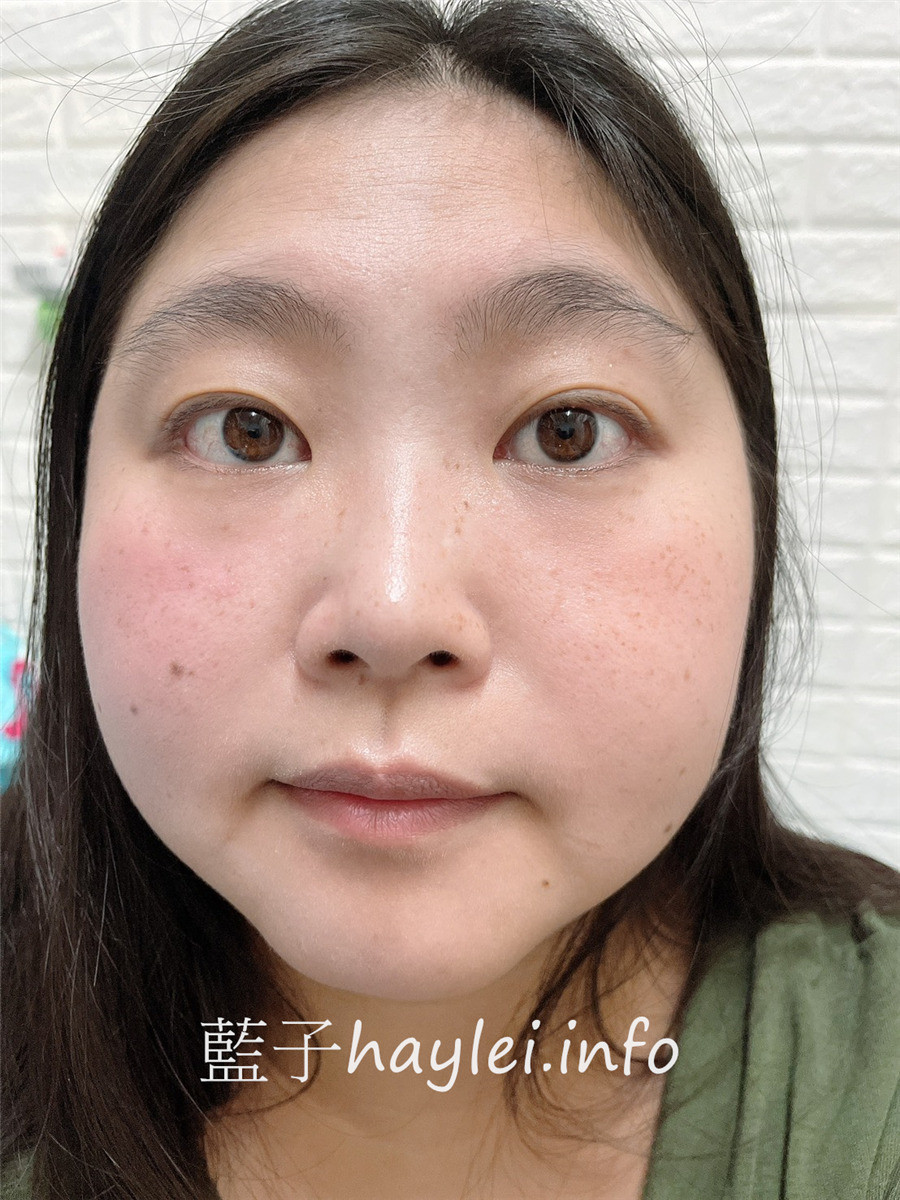 日系開架彩妝試色/Cezanne新超服貼防曬飾底乳/02色號粉膚色(蜜桃粉)-質地柔軟好延展,使用起來有自然的提亮感,也能稍微填補肌膚的凹凸感,看起來膚況更佳幼細~日本美妝/日本彩妝品/日系底妝/美妝保養/美容彩妝/底妝試色/妝前打底/化粧下產品/防曬底妝/潤色修飾膚色/提亮肌膚/藍子愛美麗 彩妝品 彩妝品分享 攝影 民生資訊分享