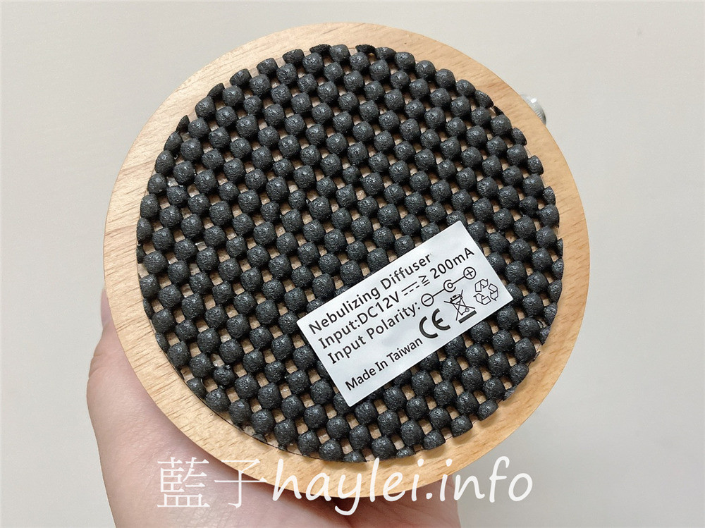 室內香氛/herbally草本真情/客製化精油擴香儀-聖誕樹精油擴香儀(綠色原木)精緻可愛,客製化雷雕字體美麗大方,堅持完美品控,為香氛生活更添美好~享受樂活家居,送禮自用兩相宜!居家生活/3C好物/不加熱、不加水精油擴香/生活家電/健康生活/芳香療癒/健康樂活/藍子樂生活 3C相關 攝影 民生資訊分享