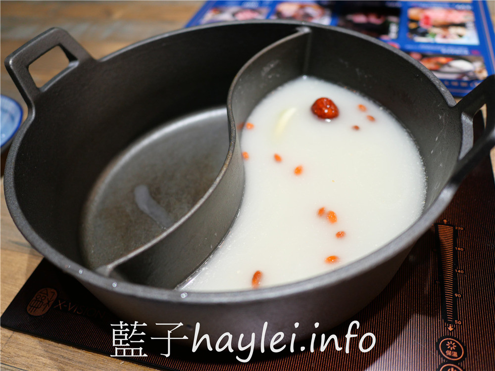 台中北區/和牛火鍋吃到飽/饌和牛(台中二號店)-台中必吃獨家和牛聯合國套餐999起,一次享受澳洲🇦🇺美國🇺🇸日本🇯🇵多國美味和牛帶給你的驚艷感受!台中和牛贅沢-和牛放題の殿堂,美食就像戀愛一樣,需要一直保持新鮮感~和牛滷肉飯、紅豆元宵、蔬菜&火鍋料、泰國明果冰品&霜淇淋、莫凡比咖啡、汽水飲品等,通通隨你吃~台中美食/台中火鍋/台中吃到飽/火鍋吃到飽/台中和牛餐廳/藍子愛美食 中式料理 國內旅遊 攝影 民生資訊分享 飲食集錦