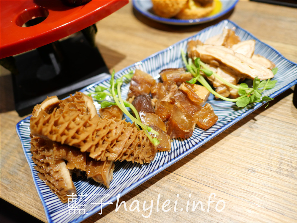 台中北區/和牛火鍋吃到飽/饌和牛(台中二號店)-台中必吃獨家和牛聯合國套餐999起,一次享受澳洲🇦🇺美國🇺🇸日本🇯🇵多國美味和牛帶給你的驚艷感受!台中和牛贅沢-和牛放題の殿堂,美食就像戀愛一樣,需要一直保持新鮮感~和牛滷肉飯、紅豆元宵、蔬菜&火鍋料、泰國明果冰品&霜淇淋、莫凡比咖啡、汽水飲品等,通通隨你吃~台中美食/台中火鍋/台中吃到飽/火鍋吃到飽/台中和牛餐廳/藍子愛美食 中式料理 國內旅遊 攝影 民生資訊分享 飲食集錦