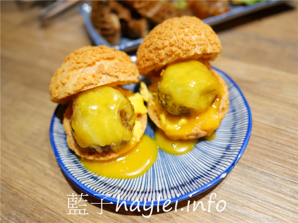 台中北區/和牛火鍋吃到飽/饌和牛(台中二號店)-台中必吃獨家和牛聯合國套餐999起,一次享受澳洲🇦🇺美國🇺🇸日本🇯🇵多國美味和牛帶給你的驚艷感受!台中和牛贅沢-和牛放題の殿堂,美食就像戀愛一樣,需要一直保持新鮮感~和牛滷肉飯、紅豆元宵、蔬菜&火鍋料、泰國明果冰品&霜淇淋、莫凡比咖啡、汽水飲品等,通通隨你吃~台中美食/台中火鍋/台中吃到飽/火鍋吃到飽/台中和牛餐廳/藍子愛美食 中式料理 國內旅遊 攝影 民生資訊分享 飲食集錦
