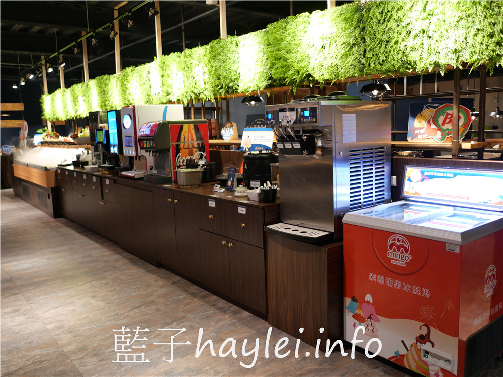 台中北區/和牛火鍋吃到飽/饌和牛(台中二號店)-台中必吃獨家和牛聯合國套餐999起,一次享受澳洲🇦🇺美國🇺🇸日本🇯🇵多國美味和牛帶給你的驚艷感受!台中和牛贅沢-和牛放題の殿堂,美食就像戀愛一樣,需要一直保持新鮮感~和牛滷肉飯、紅豆元宵、蔬菜&火鍋料、泰國明果冰品&霜淇淋、莫凡比咖啡、汽水飲品等,通通隨你吃~台中美食/台中火鍋/台中吃到飽/火鍋吃到飽/台中和牛餐廳/藍子愛美食 中式料理 國內旅遊 攝影 民生資訊分享 飲食集錦