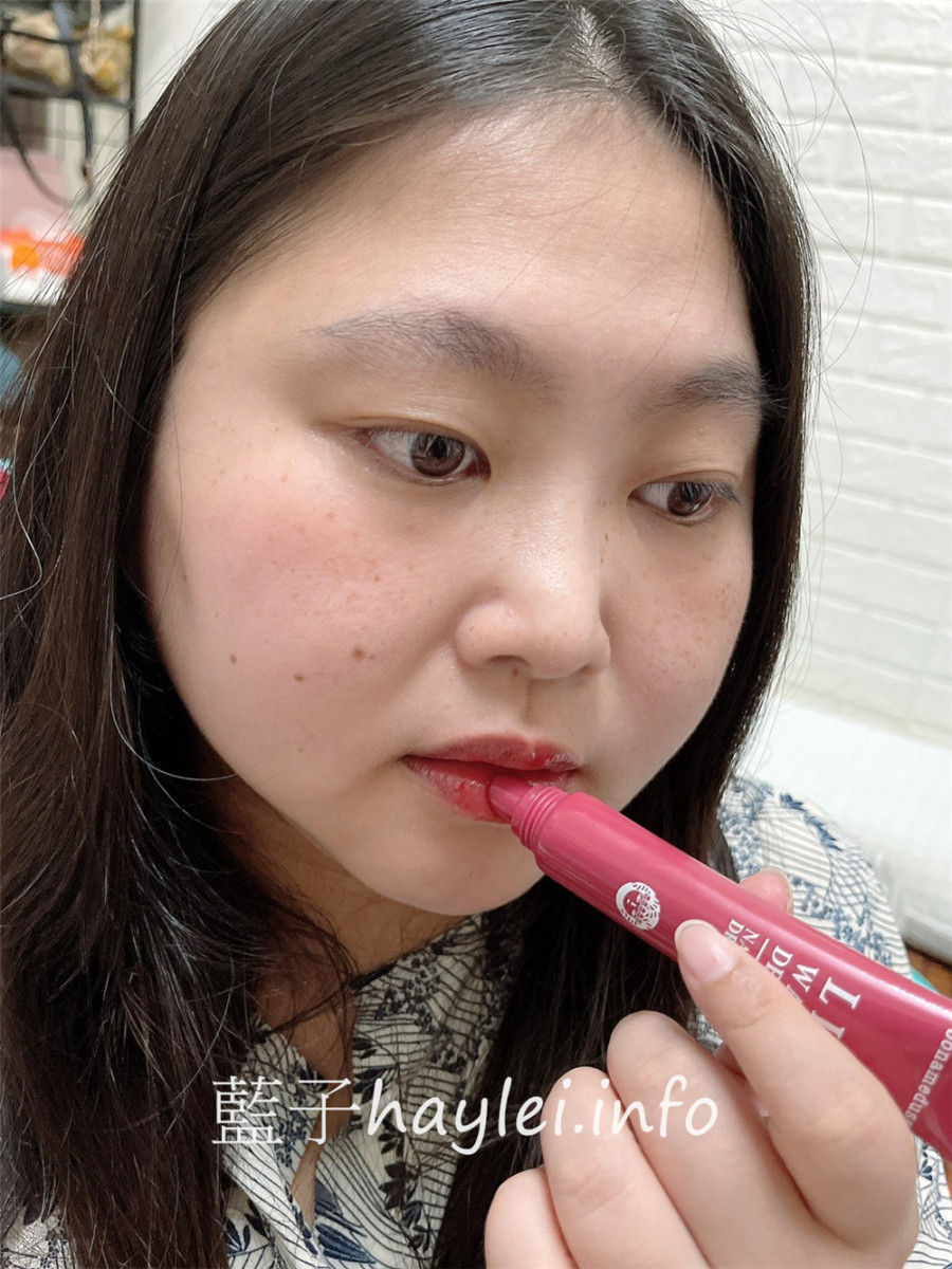 Bonamedusa/lipwavedelete/唇紋護理精華-傳說中的唇紋橡皮擦!滋潤的質地溫柔呵護雙唇,讓唇部保養更全面,時刻保持水潤質感~有透明、Natural Dry Rose乾燥薔薇色、Soft Red櫻桃糖果紅色等選擇唷~韓國美妝/美妝保養/唇彩試色/彩妝唇蜜/藍子愛保養 保養品分享 健康養身 彩妝品 彩妝品分享 攝影 民生資訊分享