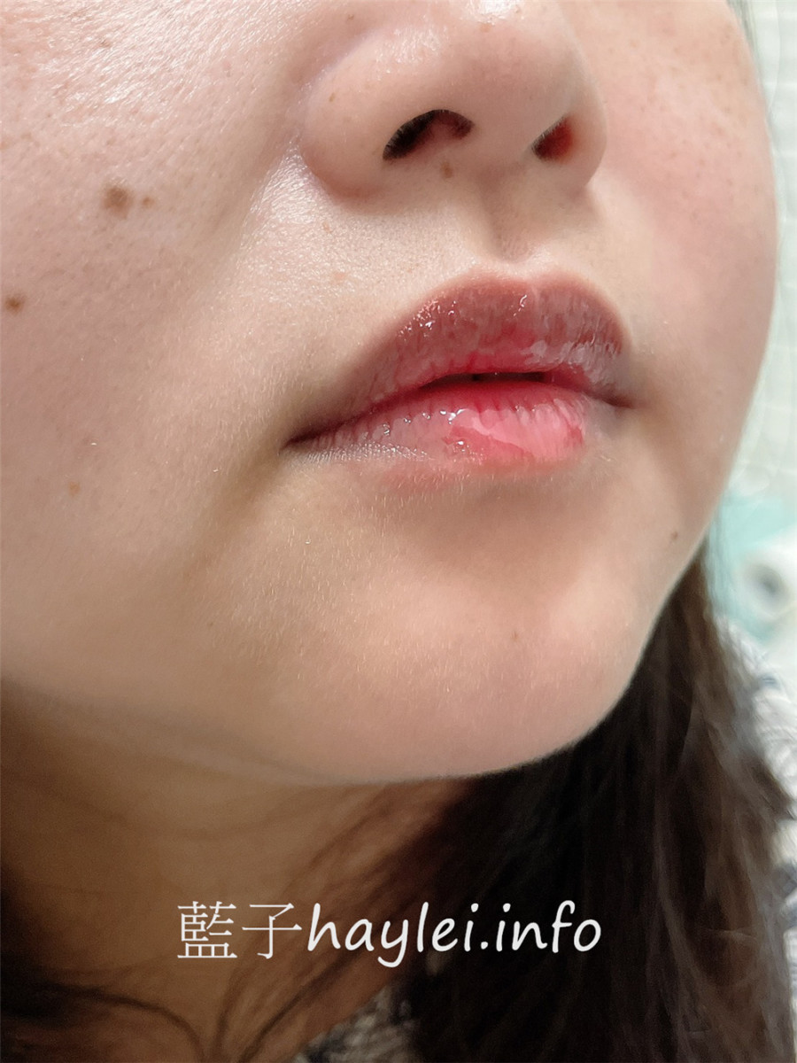 Bonamedusa/lipwavedelete/唇紋護理精華-傳說中的唇紋橡皮擦!滋潤的質地溫柔呵護雙唇,讓唇部保養更全面,時刻保持水潤質感~有透明、Natural Dry Rose乾燥薔薇色、Soft Red櫻桃糖果紅色等選擇唷~韓國美妝/美妝保養/唇彩試色/彩妝唇蜜/藍子愛保養 保養品分享 健康養身 彩妝品 彩妝品分享 攝影 民生資訊分享